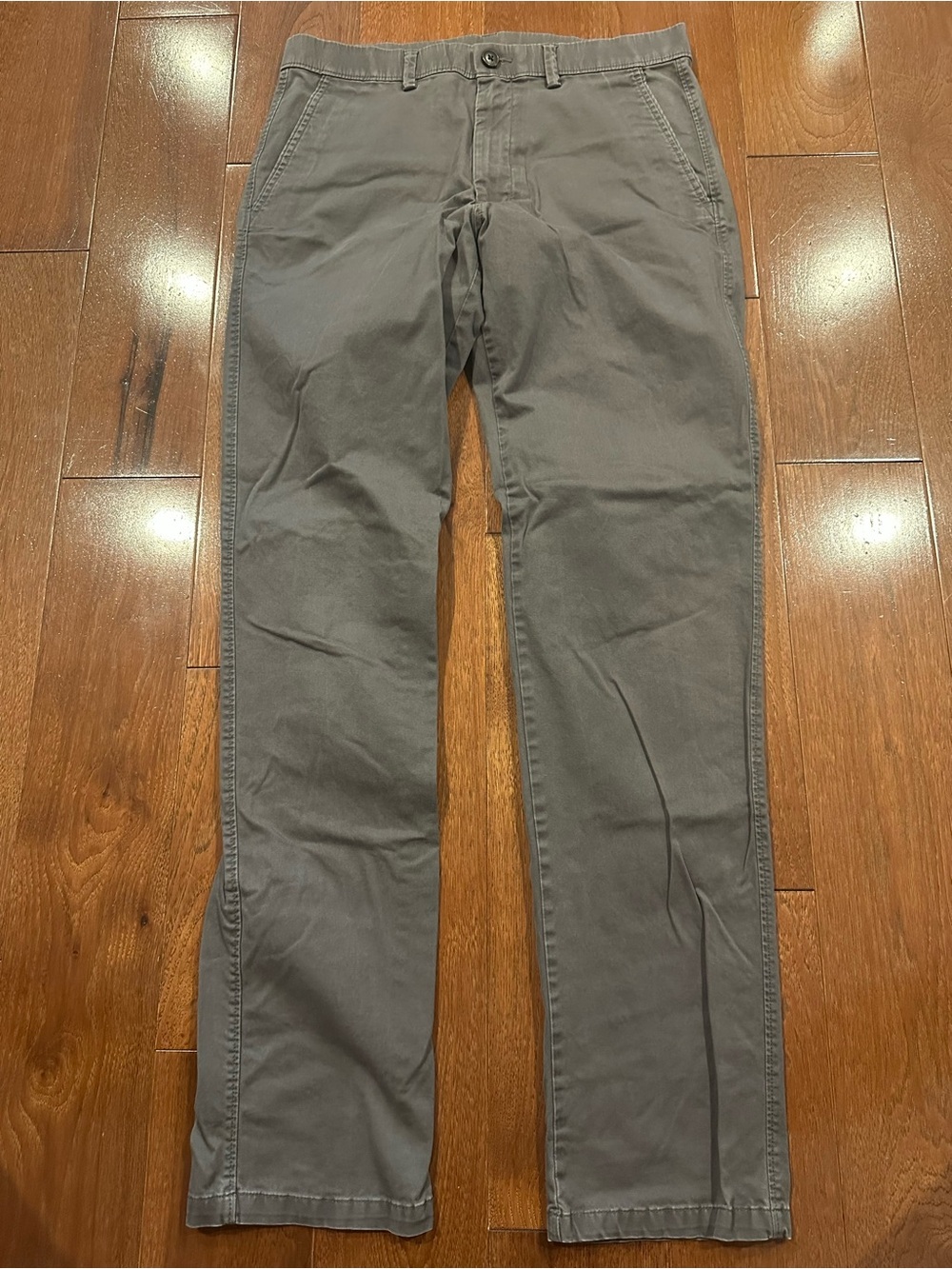 Haggar H26 32x34 Slim Straight Khaki Pants